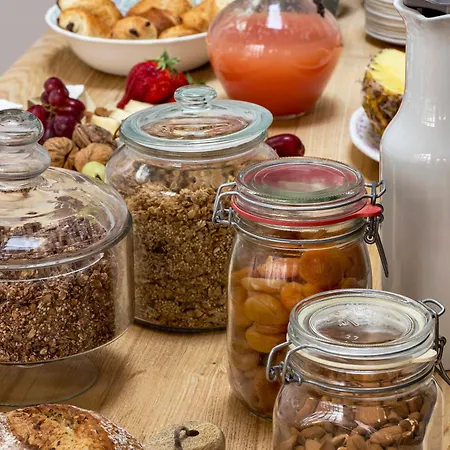 Henriette מלון פריז