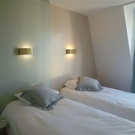 ホテル オテル アンリエット 3*