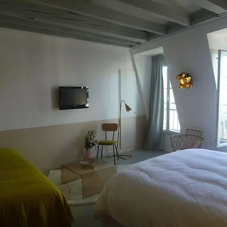 Henriette Hotel