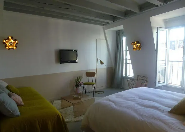 Henriette Hotel