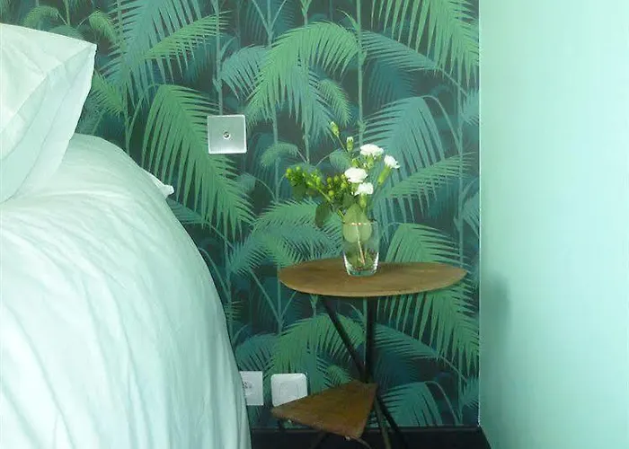 Henriette Hotel París