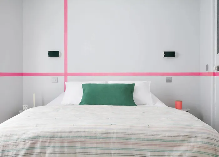 Henriette Hotel París